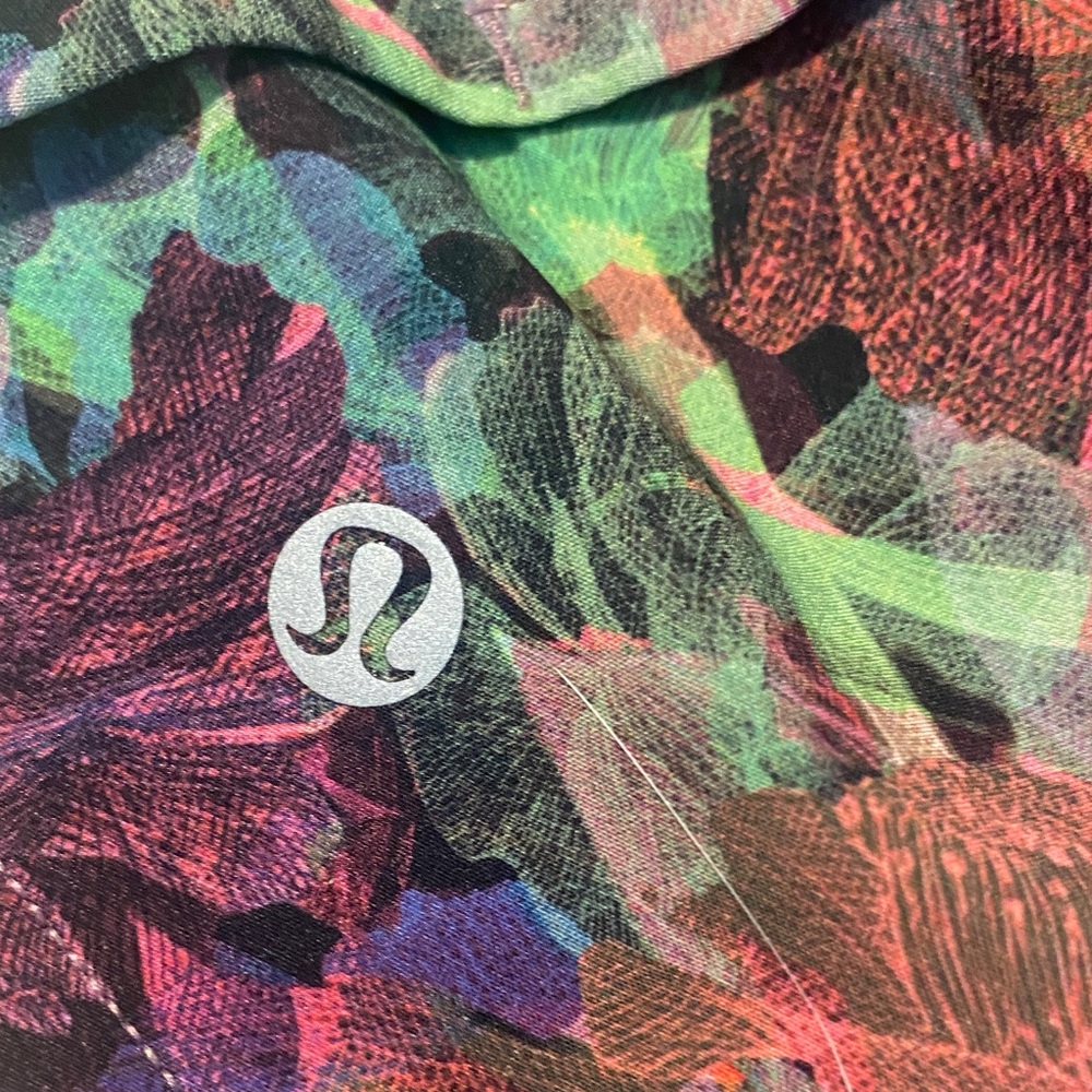 Lululemon Shorts - Picture 4 of 5